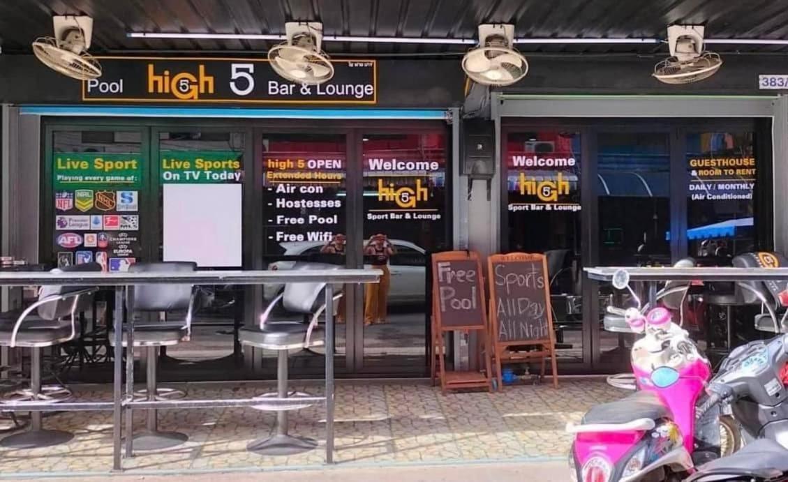 High5 Guesthouse Pattaya Eksteriør billede
