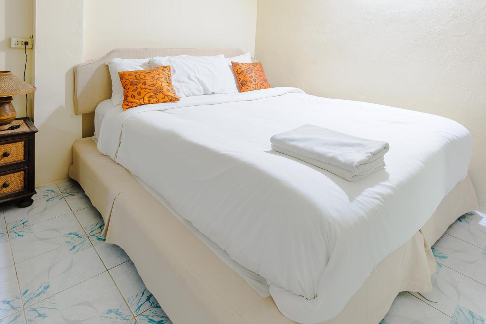 High5 Guesthouse Pattaya Eksteriør billede