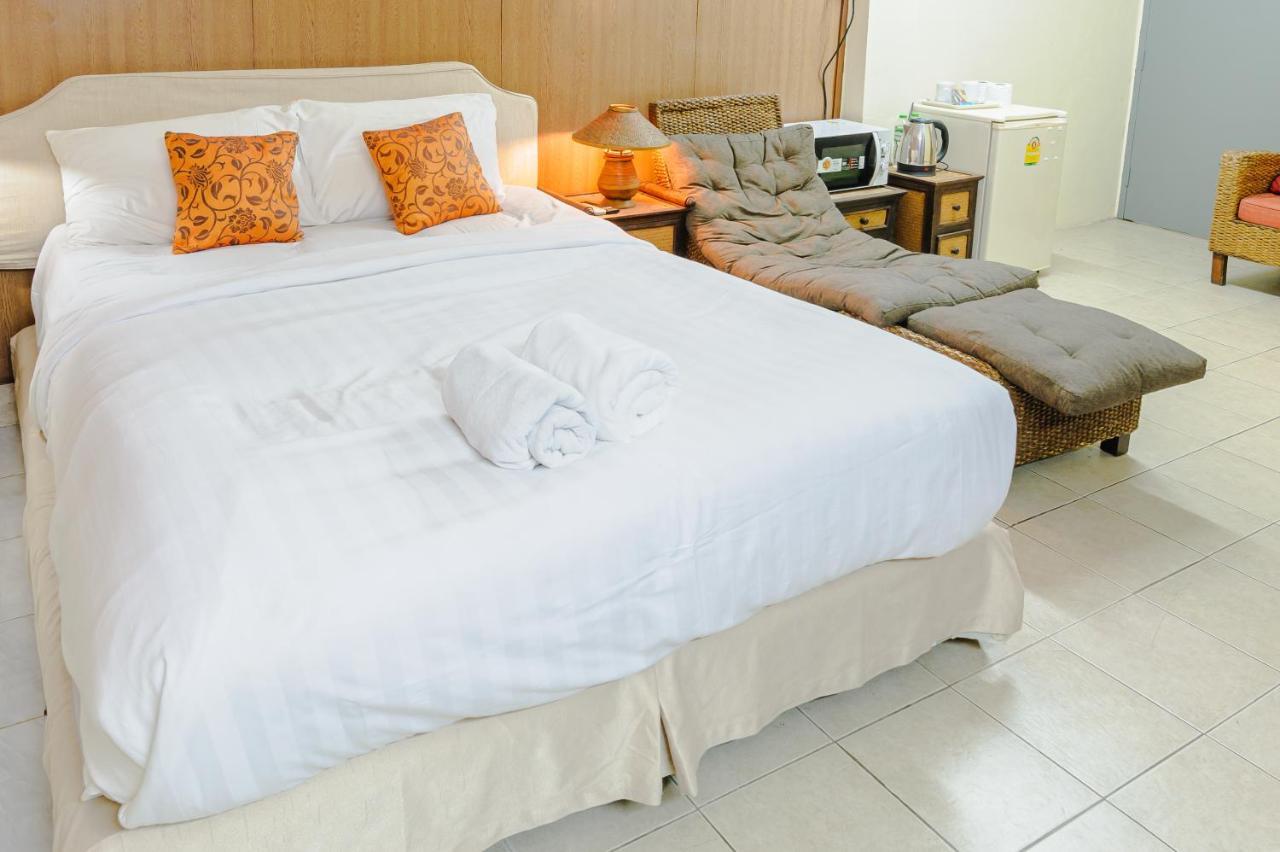 High5 Guesthouse Pattaya Eksteriør billede