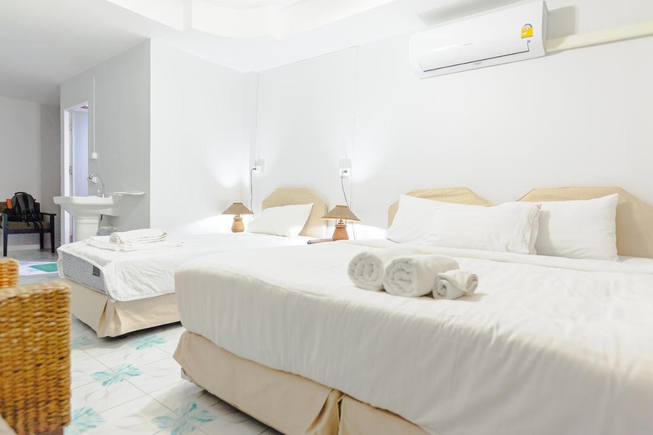 High5 Guesthouse Pattaya Eksteriør billede