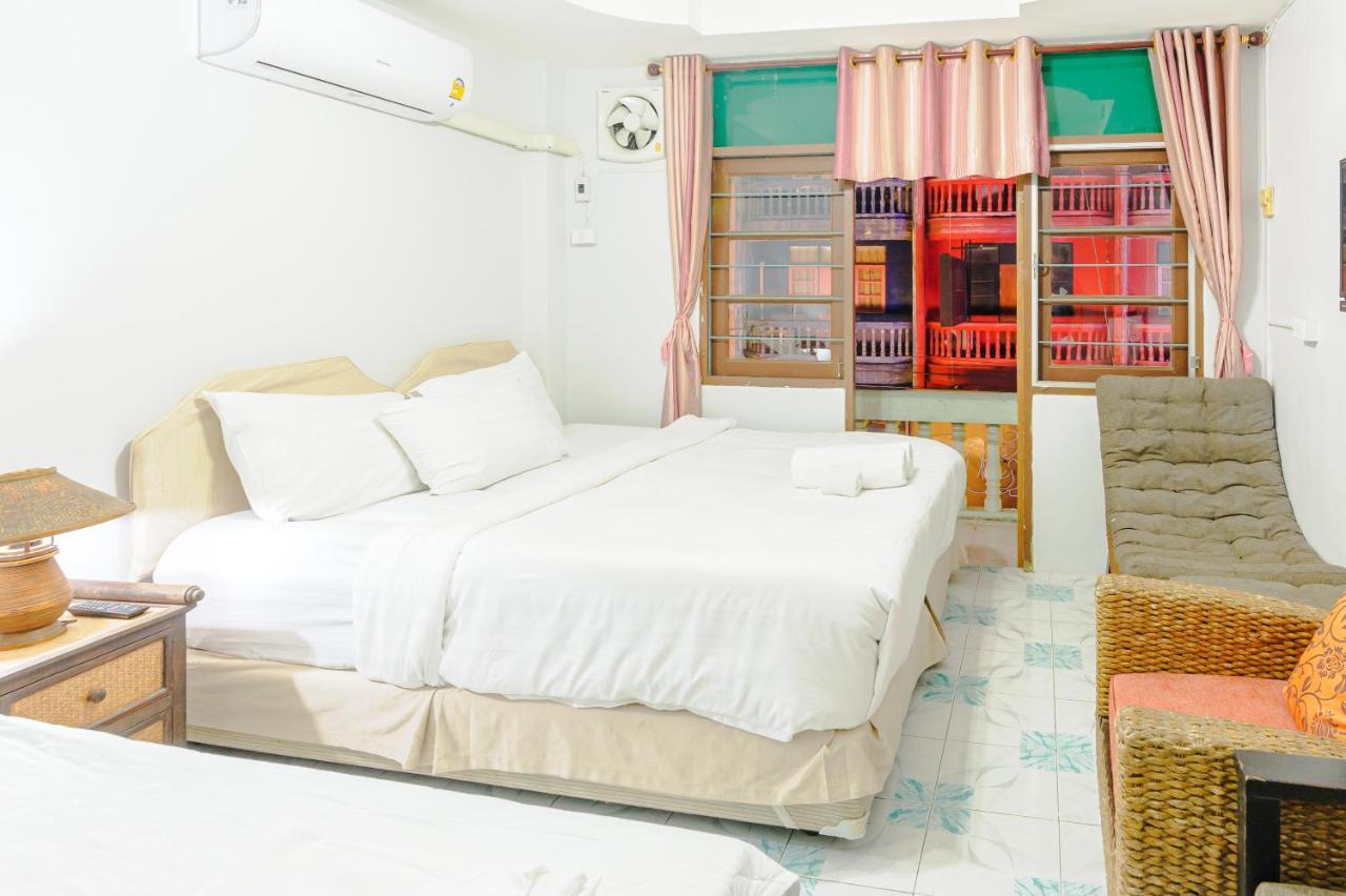 High5 Guesthouse Pattaya Eksteriør billede