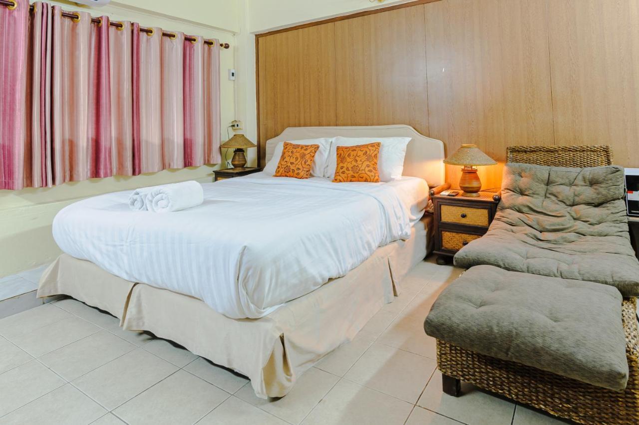 High5 Guesthouse Pattaya Eksteriør billede