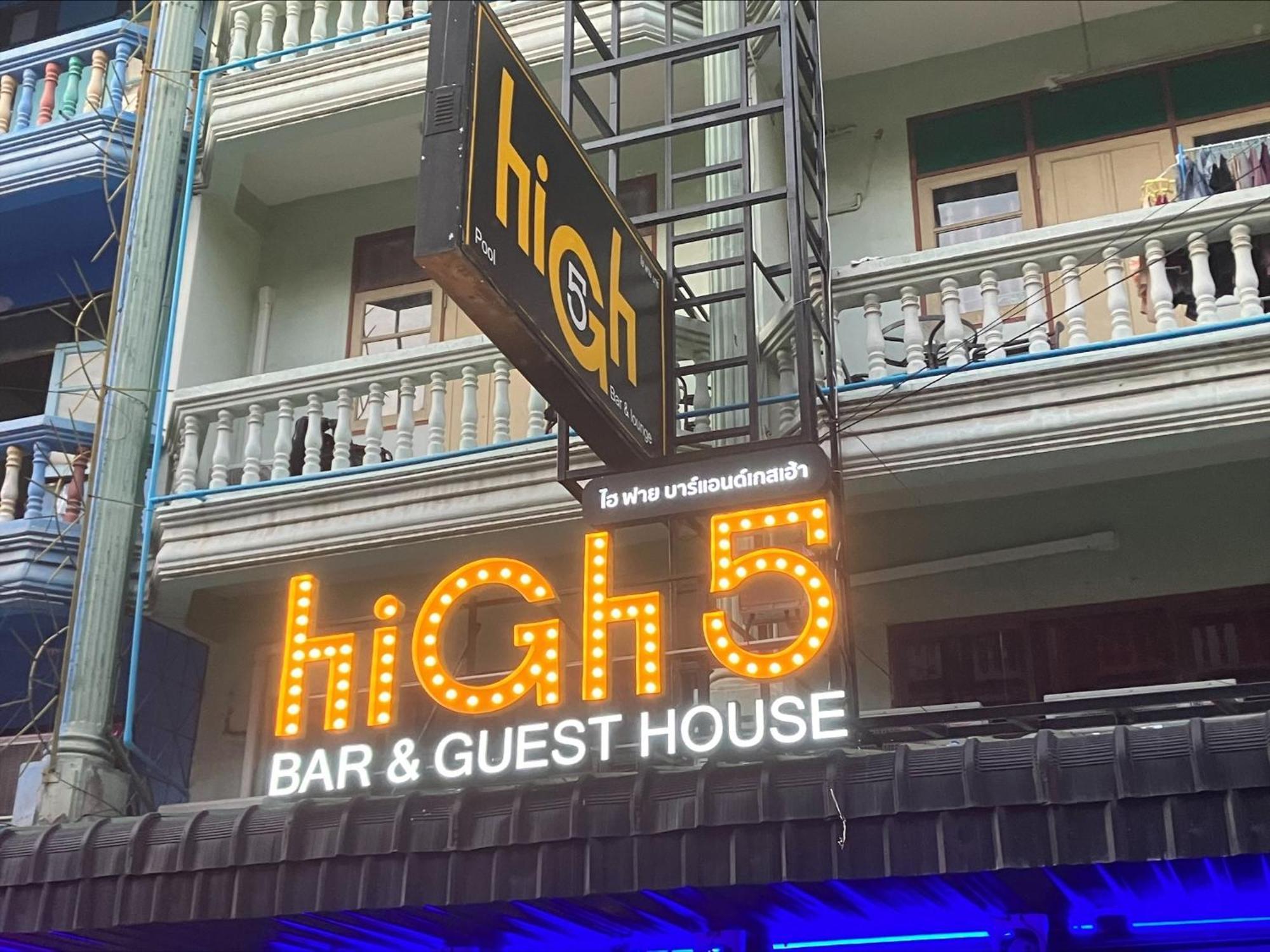 High5 Guesthouse Pattaya Eksteriør billede
