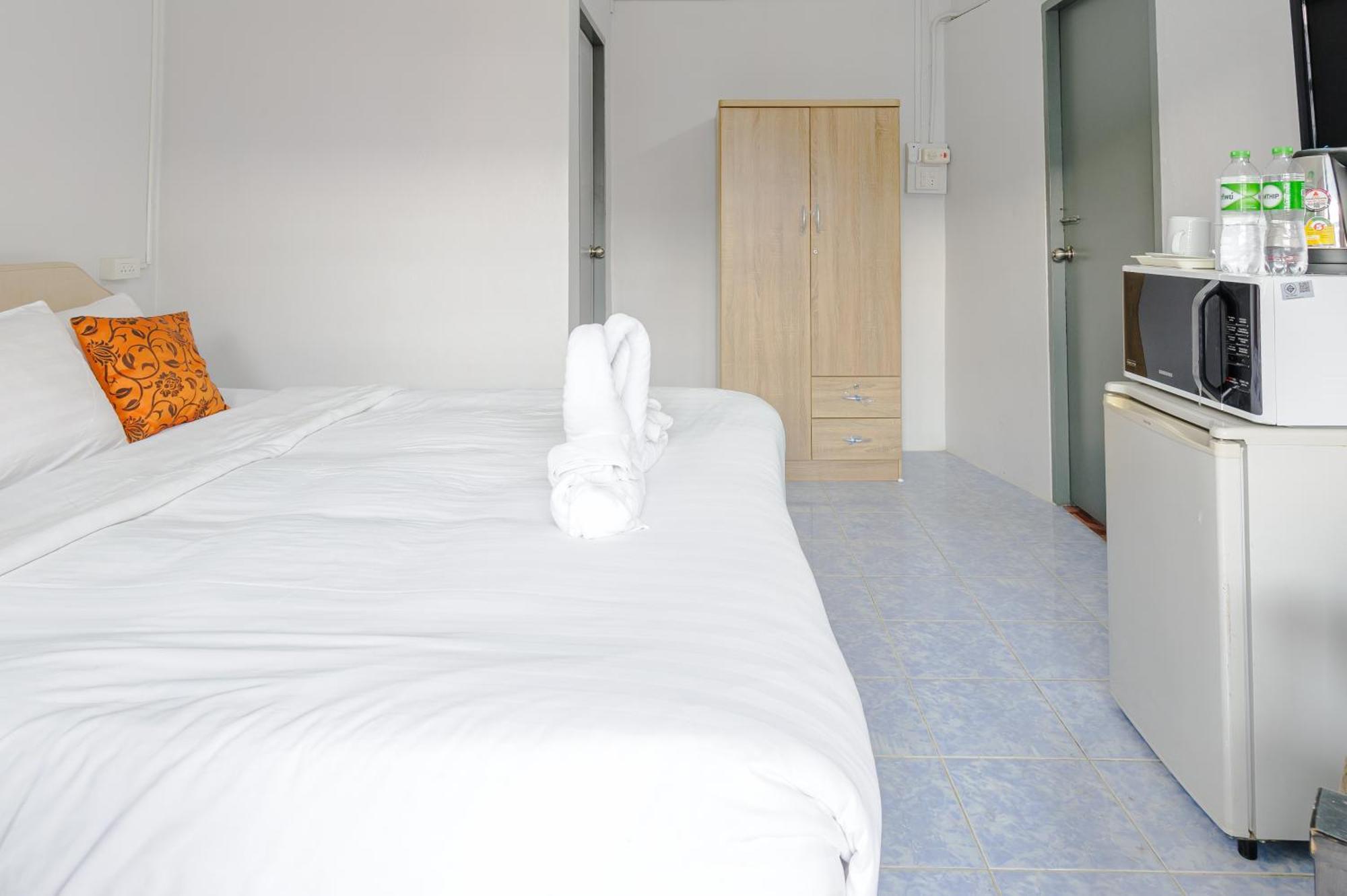 High5 Guesthouse Pattaya Eksteriør billede