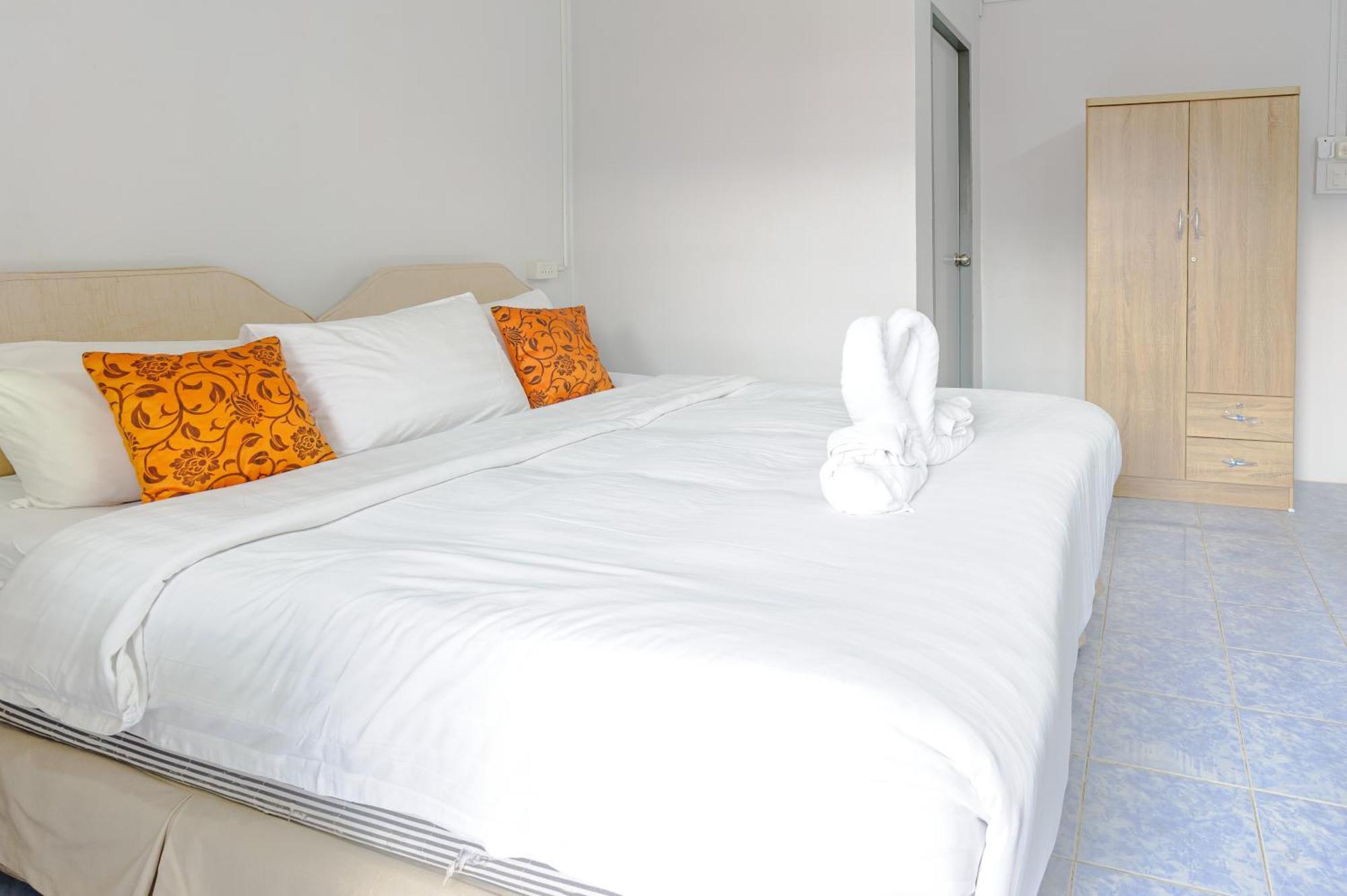 High5 Guesthouse Pattaya Eksteriør billede
