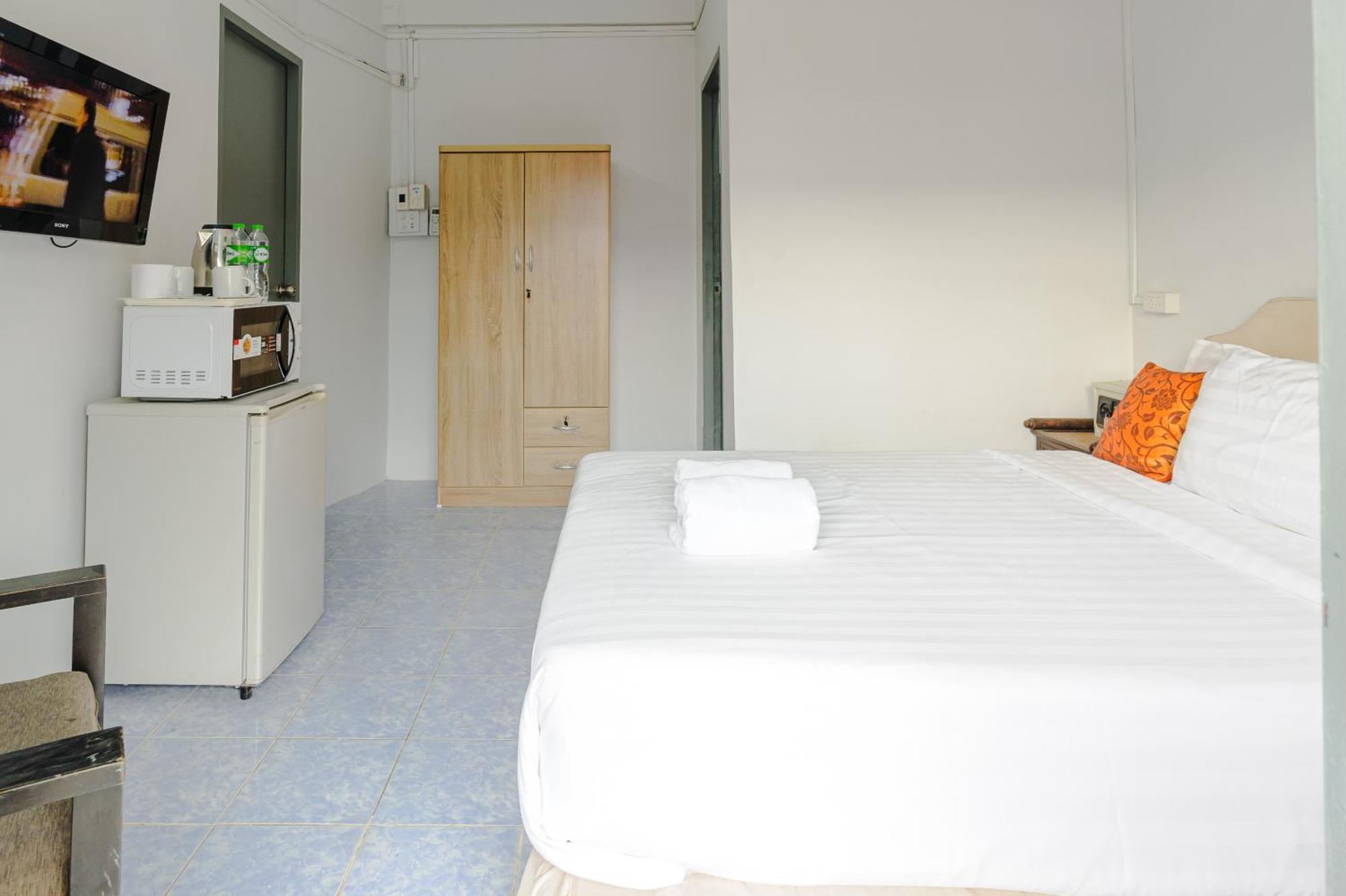 High5 Guesthouse Pattaya Eksteriør billede