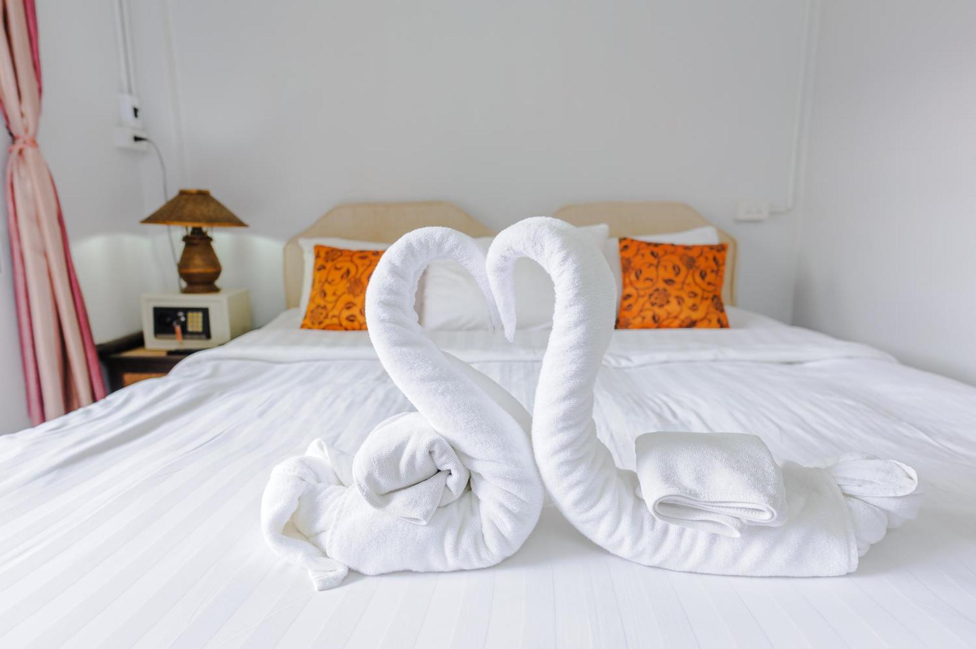 High5 Guesthouse Pattaya Eksteriør billede