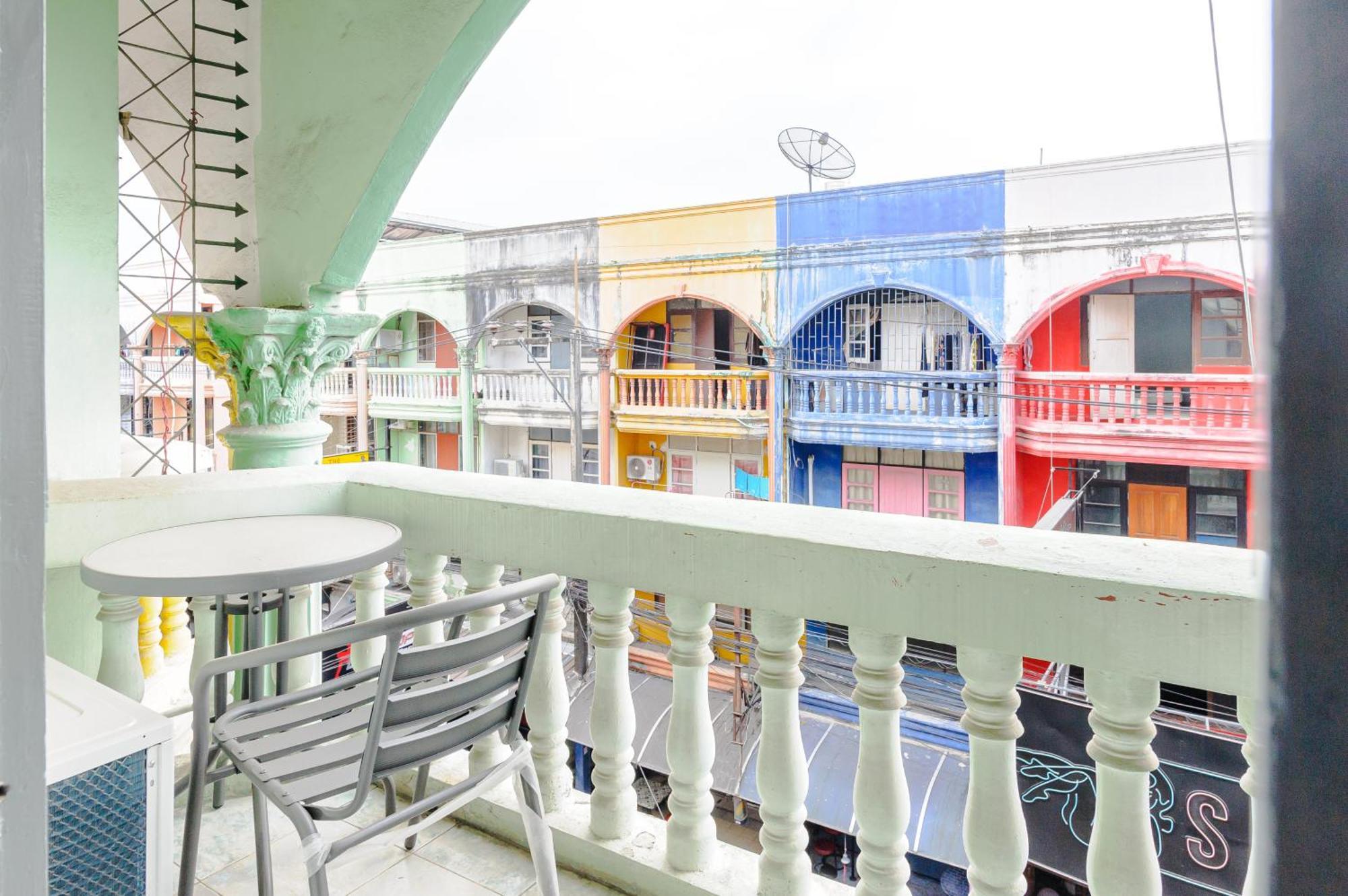 High5 Guesthouse Pattaya Eksteriør billede