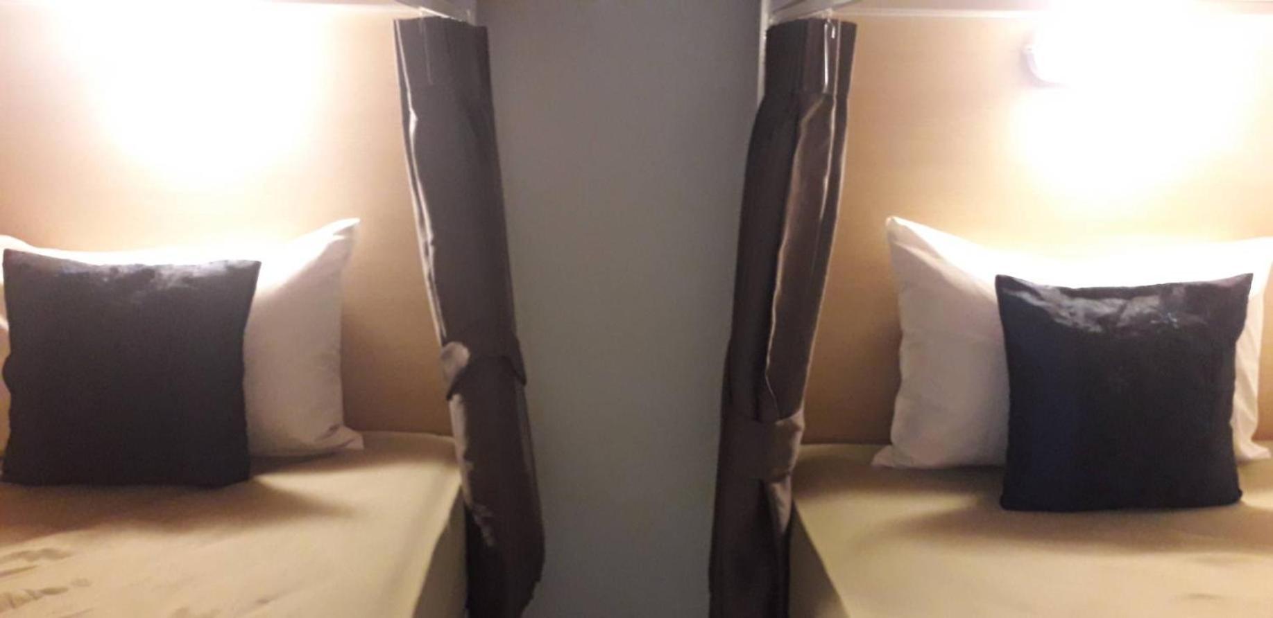 High5 Guesthouse Pattaya Eksteriør billede