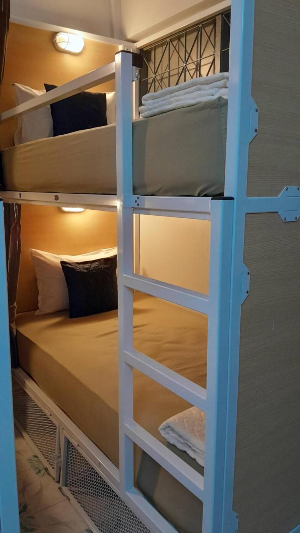 High5 Guesthouse Pattaya Eksteriør billede