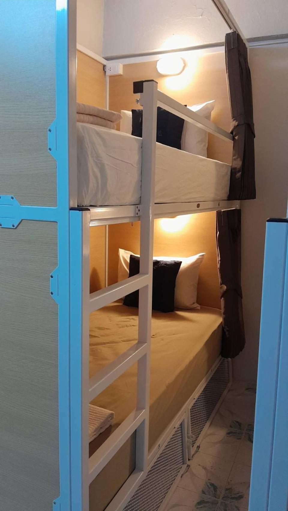 High5 Guesthouse Pattaya Eksteriør billede
